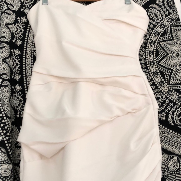 BCBG MAXAZRIA STRAPLESS IVORY PLEATED DRESS - Picture 4 of 8